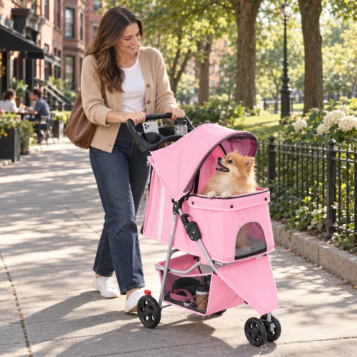 DOGCRUISER City 3-Wheel Pet Stroller — hero emotion — vue 01/07 #Color_Pink