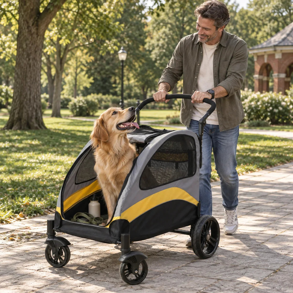 DOGCRUISER Roomy Large Dog Stroller — hero emotion — vue 01/07